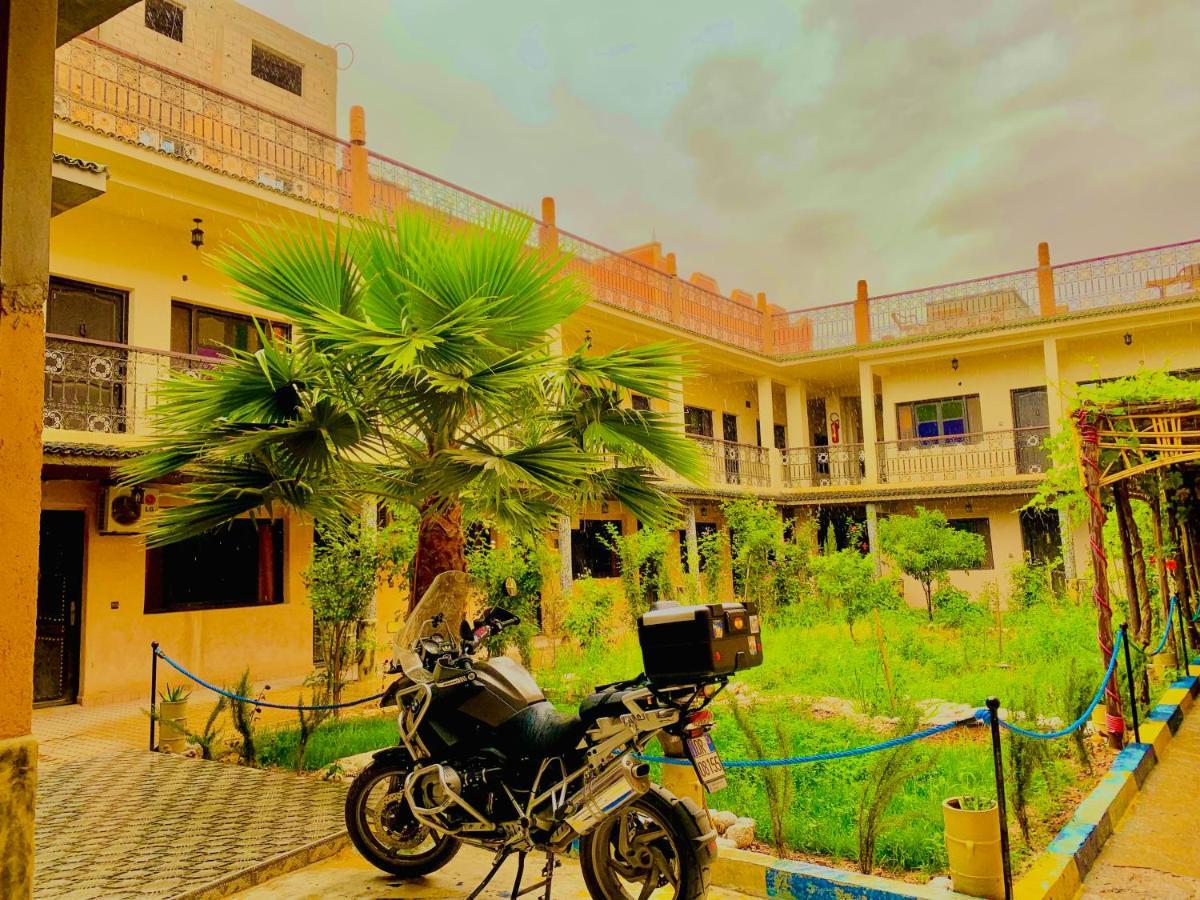 Hotel Restaurant La Kasbah تنغير المظهر الخارجي الصورة